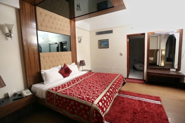 Hotel Eqbal Inn Patiāla Extérieur photo